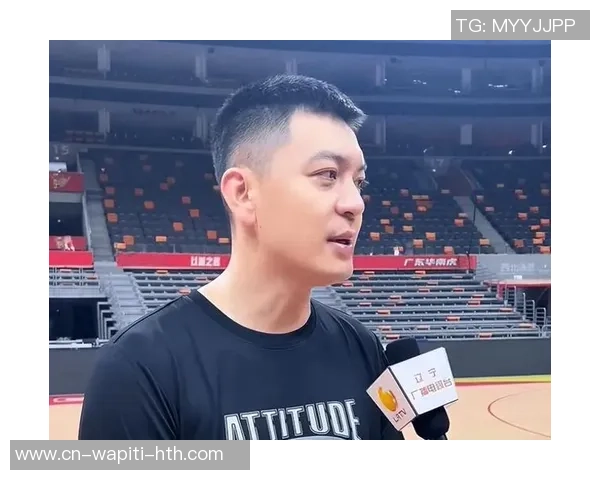 杨鸣：质疑让我们憋着一股劲，在斗志方面没有失掉老辽篮的传统和精力